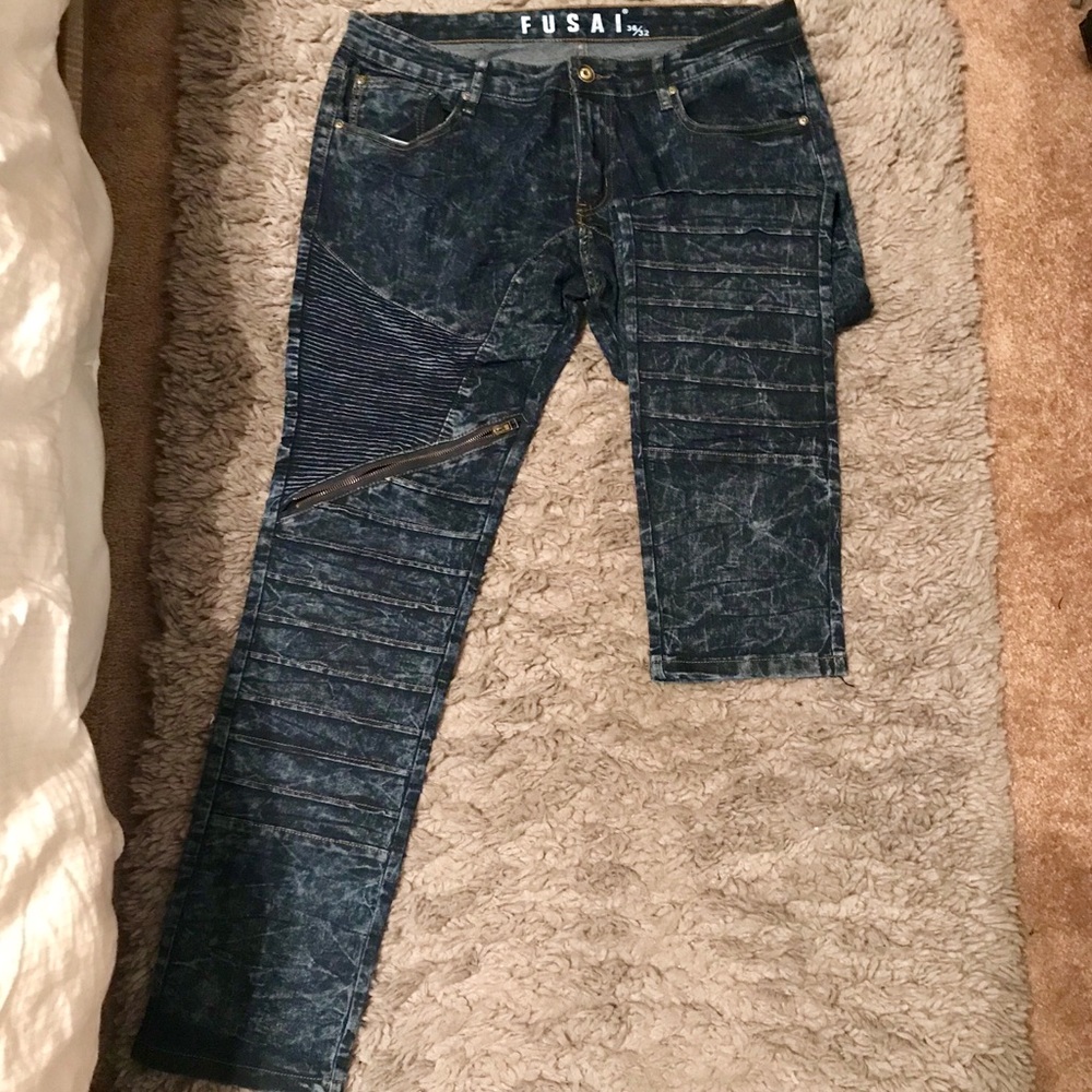 Men’s Biker Jeans With Zipper Detail